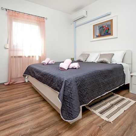 Rooms Mariana Ρόβινι Εξωτερικό φωτογραφία
