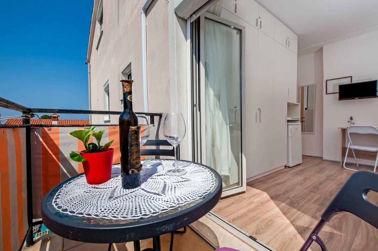 Rooms Mariana Ρόβινι Εξωτερικό φωτογραφία